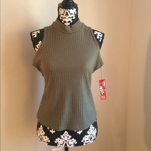 NWT Olive Green Ribbed Crop